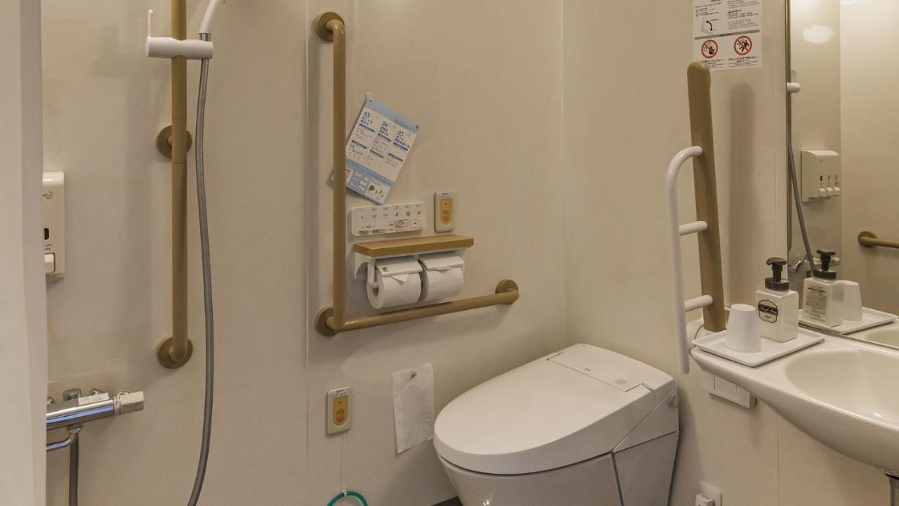 Toyoko Inn Kita-Asaka-Eki Nishi-Guchi Екстериор снимка